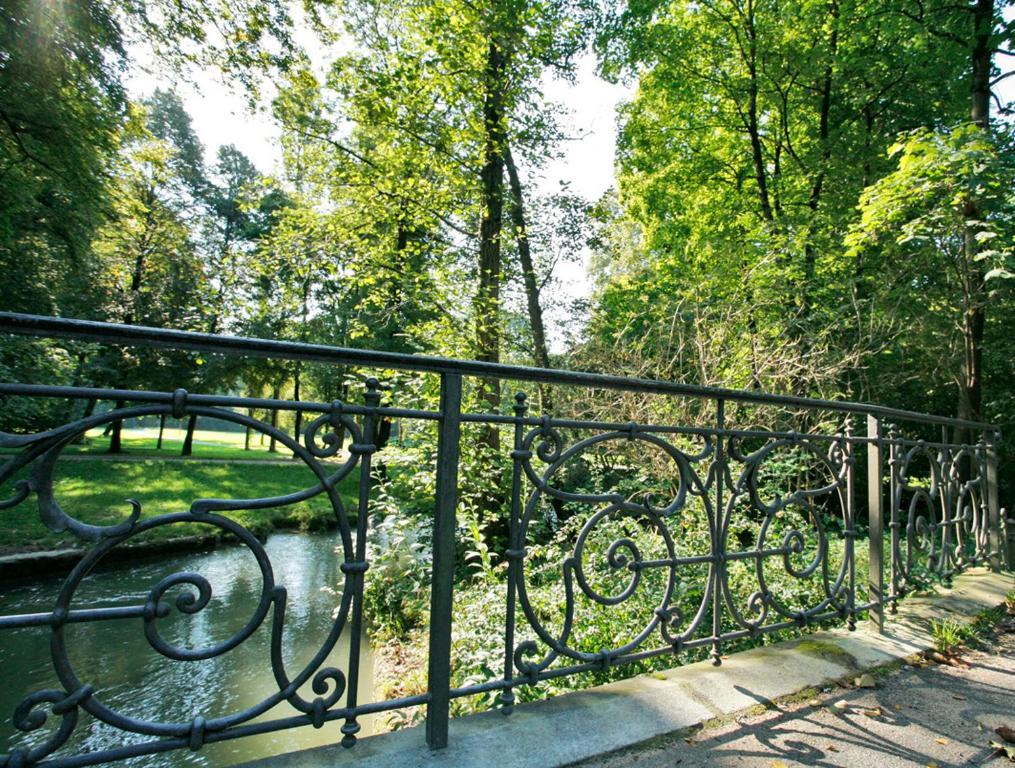 Hotel Biederstein Am Englischen Garten Múnich Exterior foto